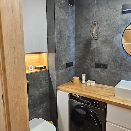 Faktura Vat Przy Loftach U Scheiblera Parking Podziemny, Sniadaniownia