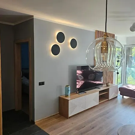 Faktura Vat Przy Loftach U Scheiblera Parking Podziemny, Sniadaniownia * 罗兹