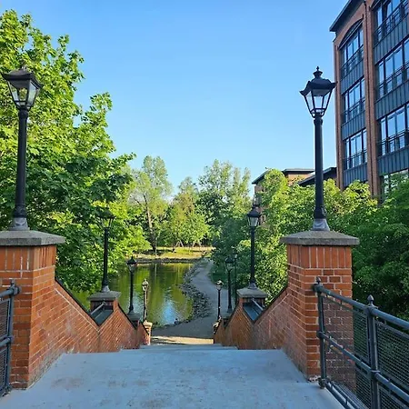 Apartament Przy Loftach U Scheiblera Parking Podziemny, śniadaniownia