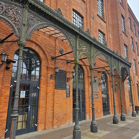 Przy Loftach U Scheiblera Parking Podziemny, śniadaniownia Apartament