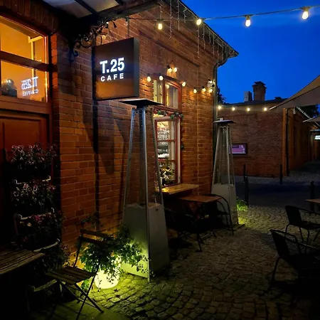 Przy Loftach U Scheiblera Parking Podziemny, śniadaniownia Apartament *