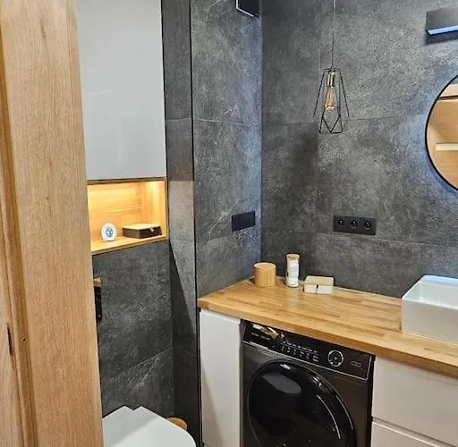 Faktura Vat Przy Loftach U Scheiblera Parking Podziemny, Sniadaniownia