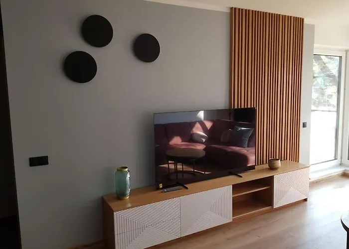 Faktura Vat Przy Loftach U Scheiblera Parking Podziemny, Sniadaniownia Лодзь