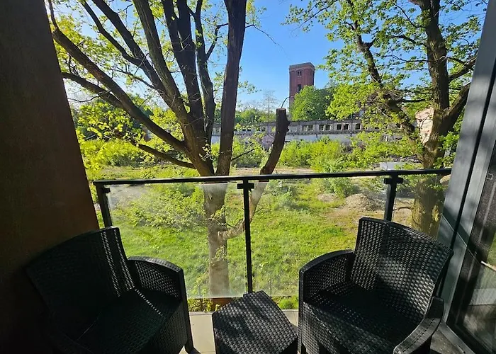 Faktura Vat Przy Loftach U Scheiblera Parking Podziemny, Sniadaniownia Апартаменты *