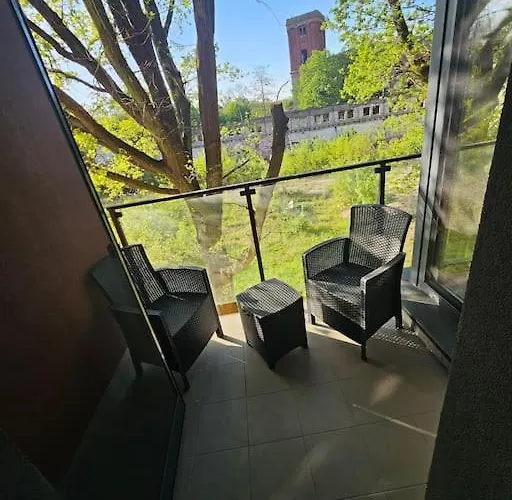 Faktura Vat Przy Loftach U Scheiblera Parking Podziemny, Sniadaniownia Lejlighed *