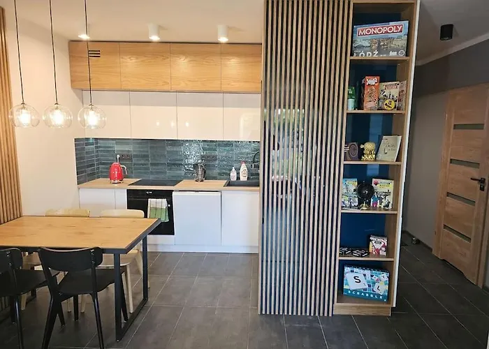 Faktura Vat Przy Loftach U Scheiblera Parking Podziemny, Sniadaniownia * Лодзь