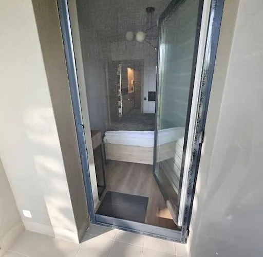 Faktura Vat Przy Loftach U Scheiblera Parking Podziemny, Sniadaniownia Lejlighed Łódź